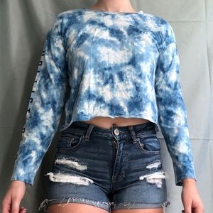 hollister blue & white tie dye top